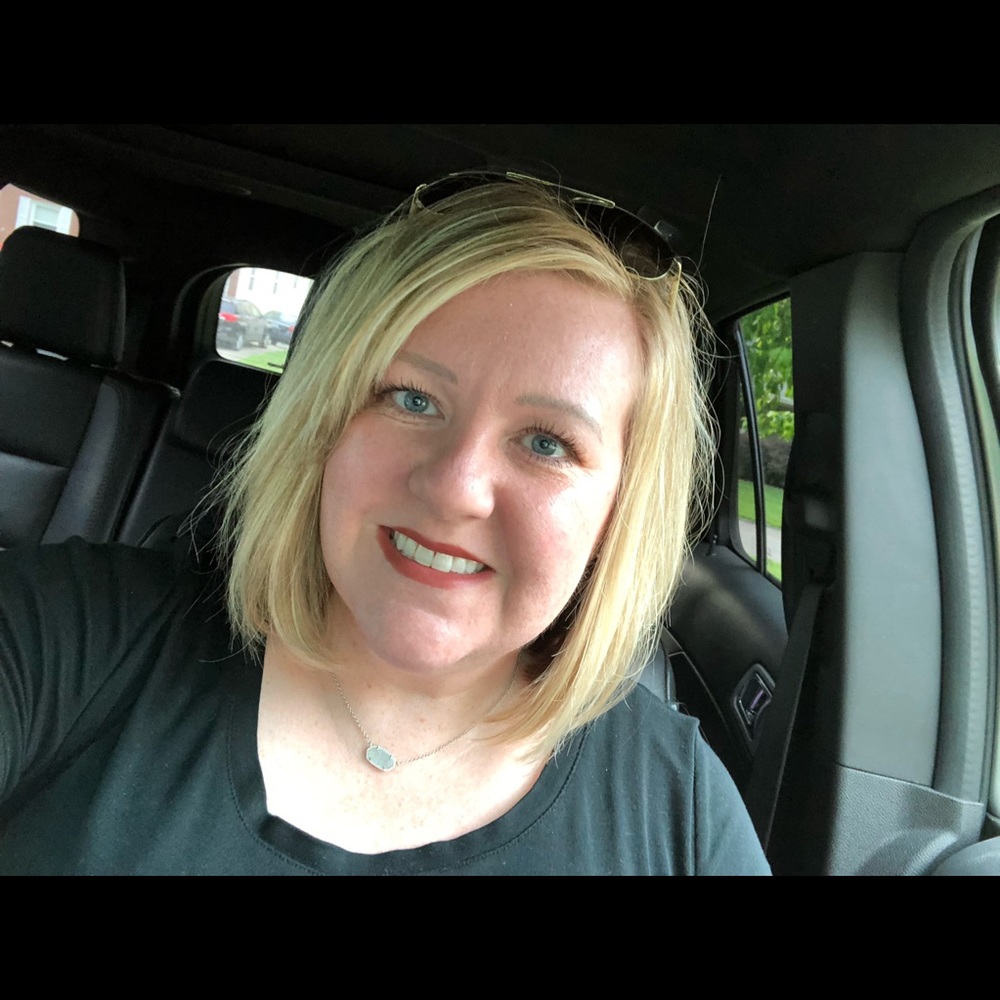 Meet your Posher, Emily